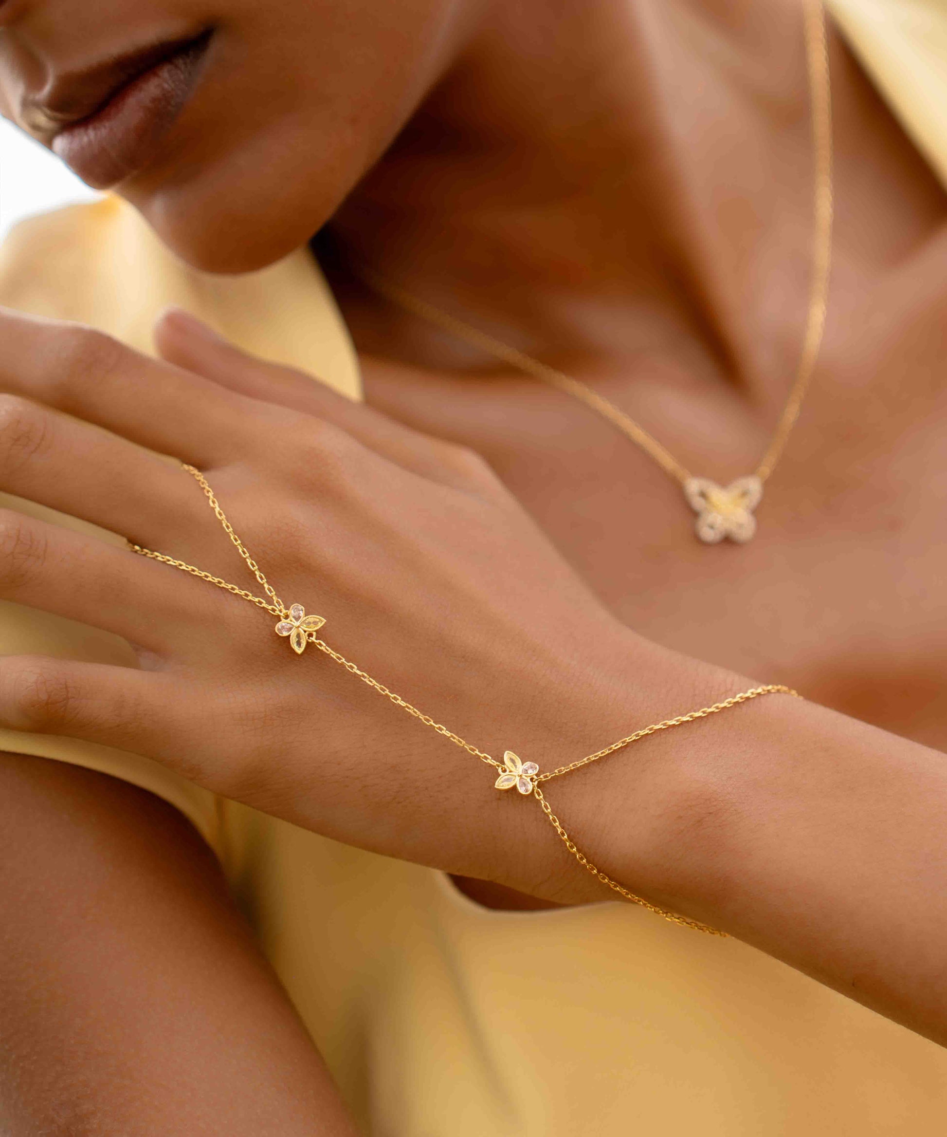 Soléa Butterfly Handkette