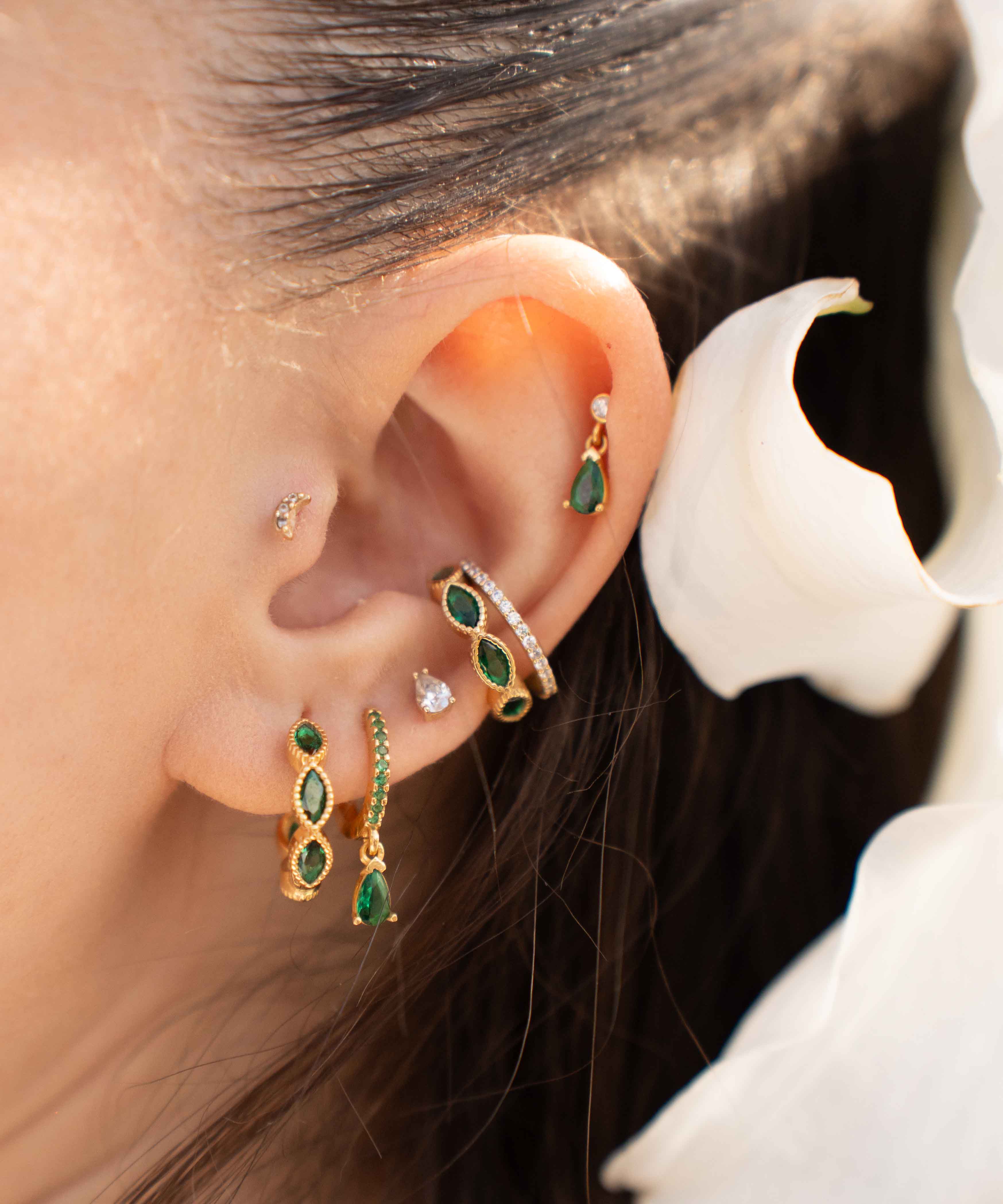 Emeraldia Earcuff