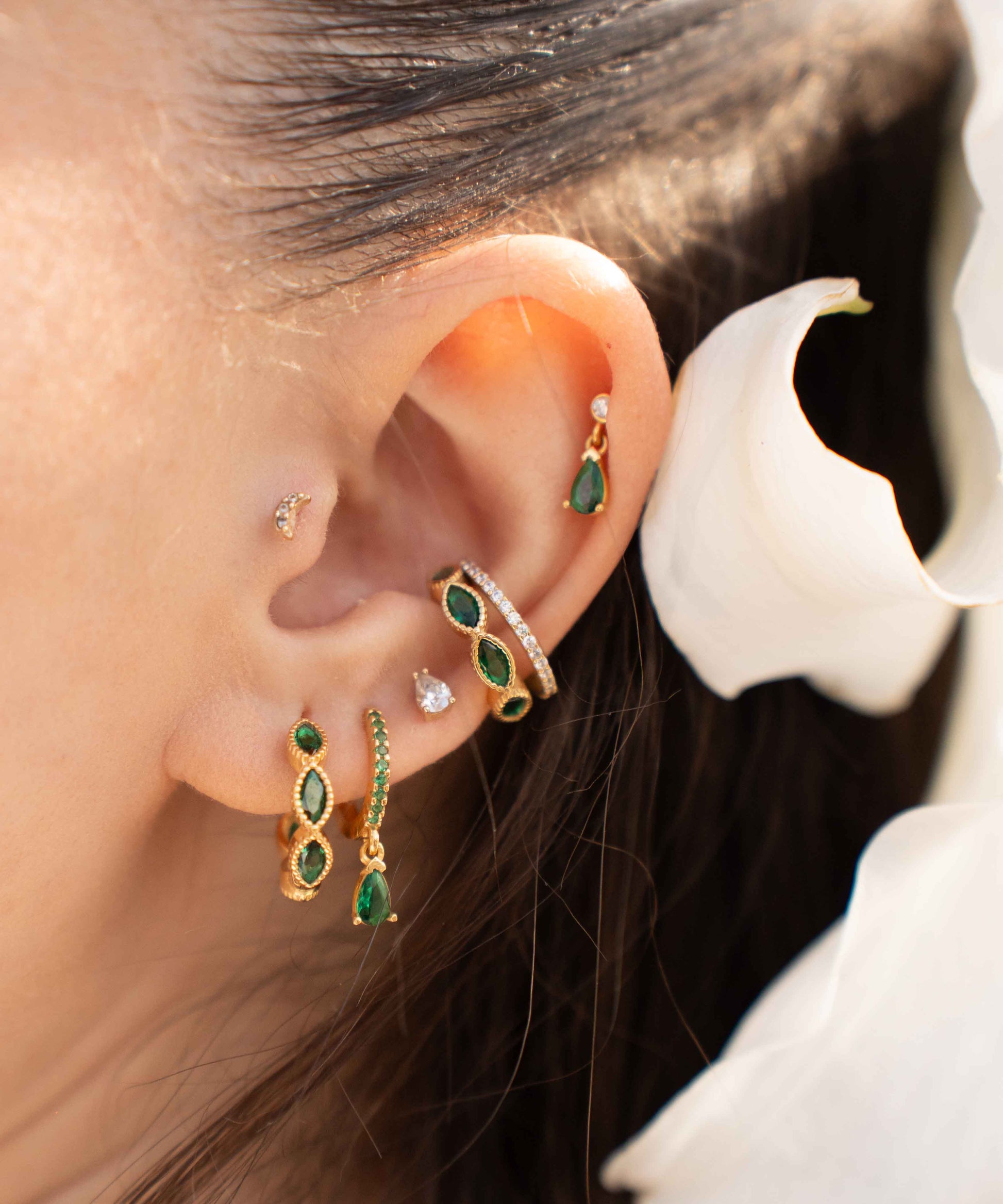 Emeraldia Earcuff